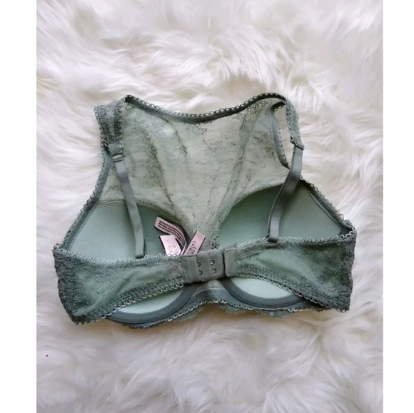 NWT Victoria's Secret Lace Bralette - Picture 2 of 3